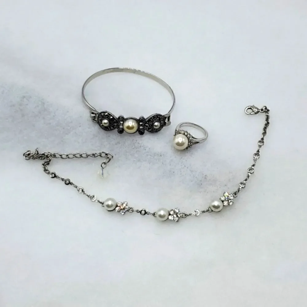 Vintage 1970s pearl